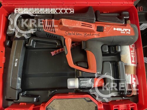 Halbautomatisches Bolzensetzger&auml;t, HILTI