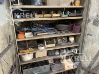 Stahlblechschrank mit Inhalt