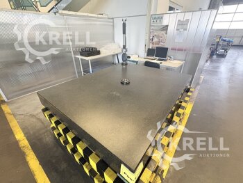 Messarbeitsplatz mit FARO-Arm